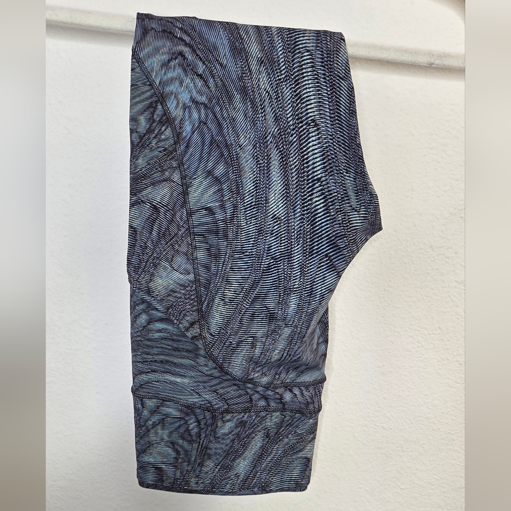 Lululemon Fast & Free High-Rise Leggings Dimensional Icing Blue Multi Pattern- 8 - Picture 10 of 16